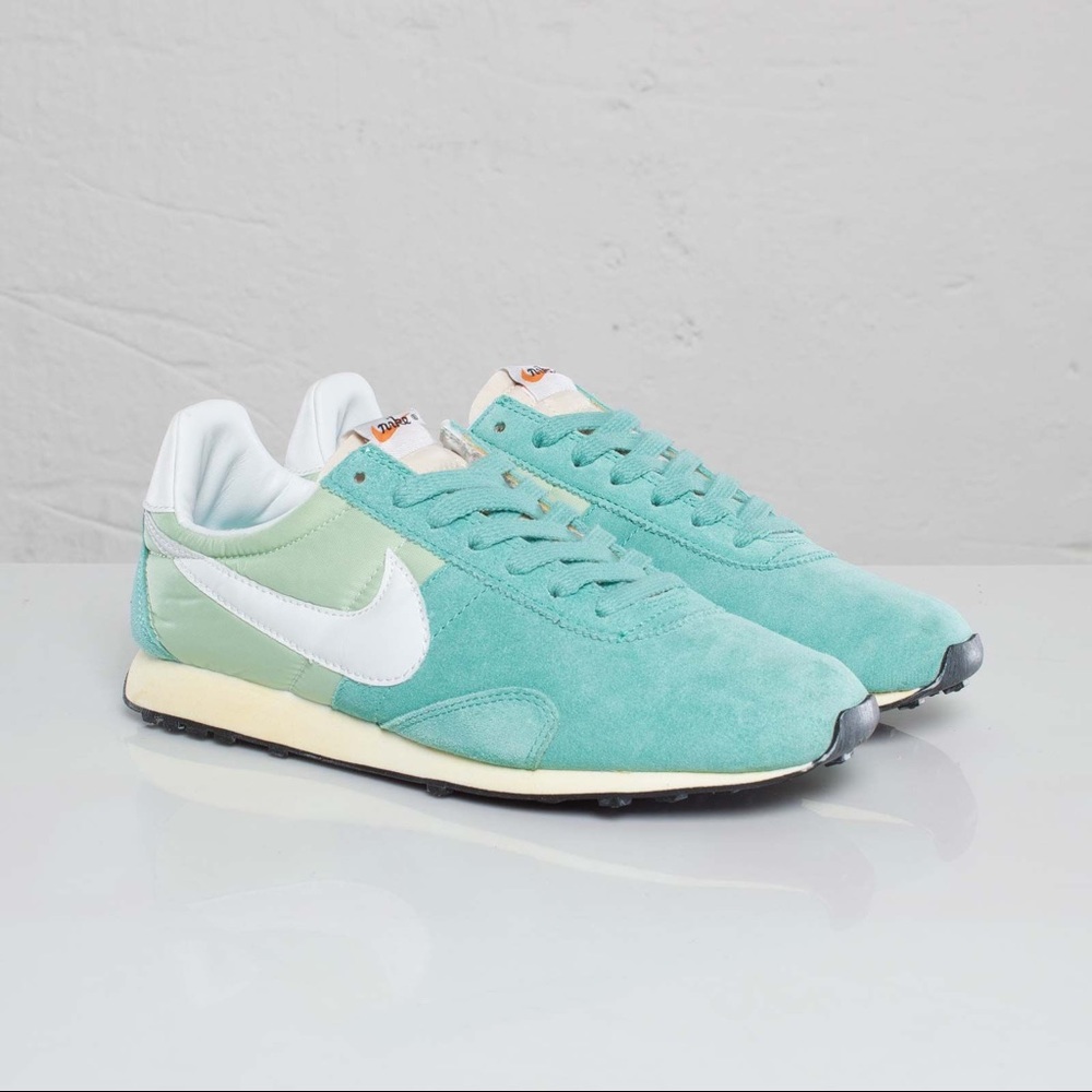 Nike Pre-Montreal Sneakers